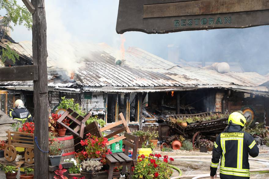 Buknuo požar u restoranu Mlinski kamen u blizini Petrinje