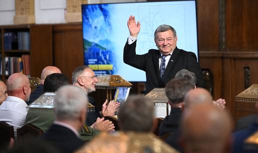 FOTO Marka&ccaron; predstavio knjigu o ratu: 'Ne smijemo zaboraviti one koji su stvarali Hrvatsku'