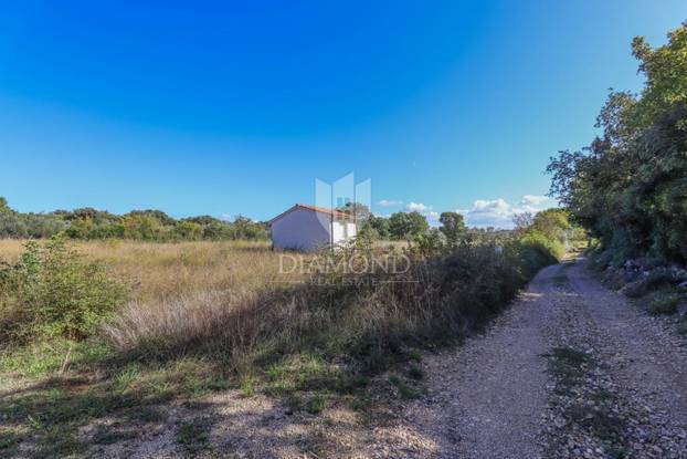 FOTO Pogledajte ovu kućicu u Rovinju za 250.000 €! Ima 15 kvadrata, kažu da je blizu mora