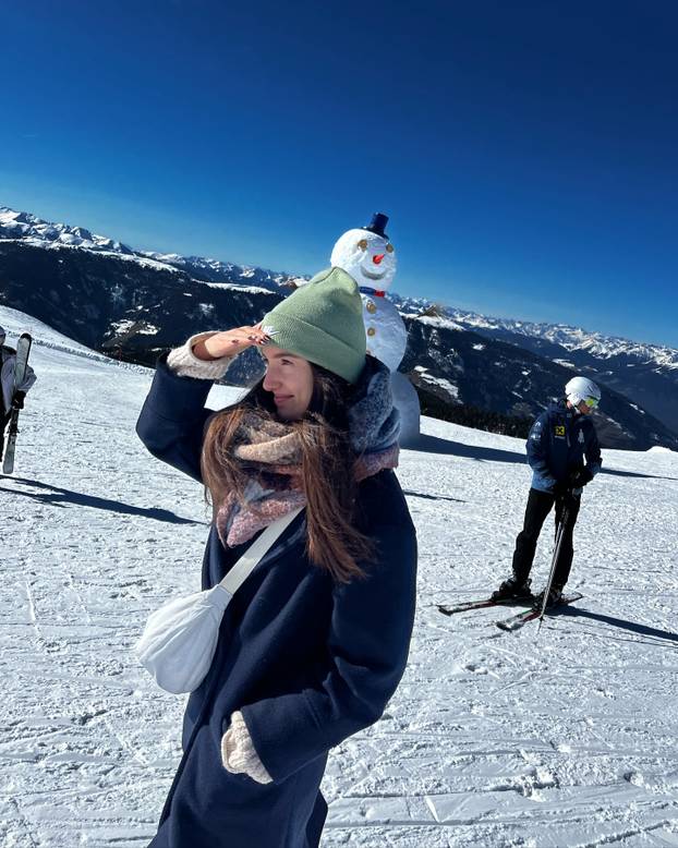 Stefania gađa kao alkar u sridu! Pogledajte ljepoticu iz Cortine