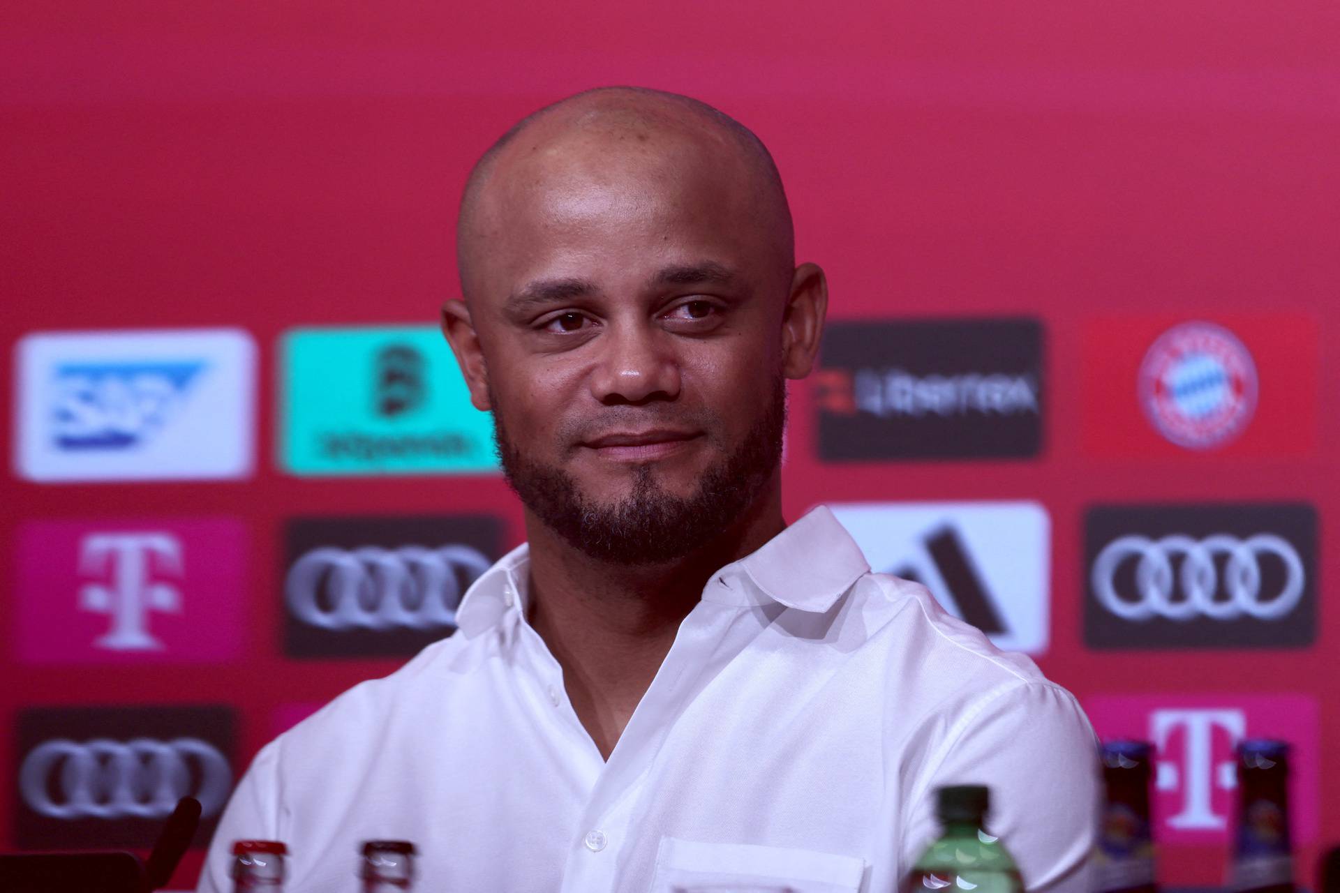 Bayern Munich present new coach Vincent Kompany