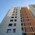 Bura otpuhala fasadu u Splitu: Šest katova ostalo bez žbuke