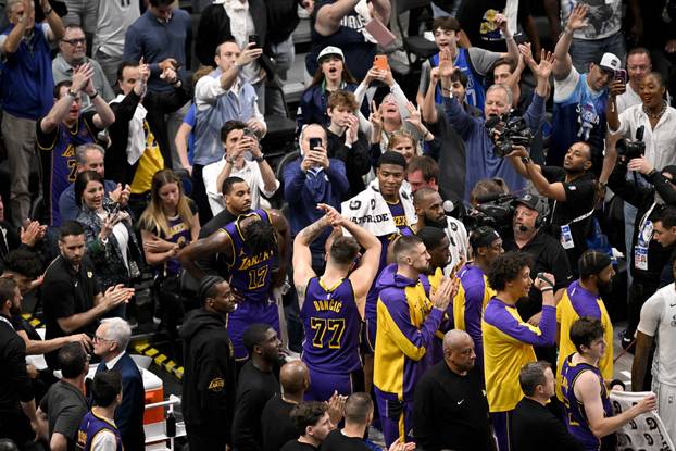 NBA: Los Angeles Lakers at Dallas Mavericks