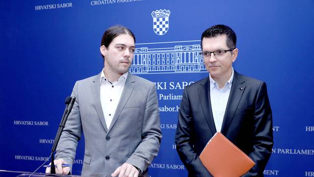 Zagreb: Å½ivi zid o mirovinskoj reformi