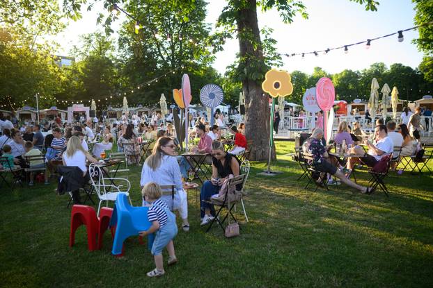 Zagreb: Otvorenje open-air festivala Vinski grad