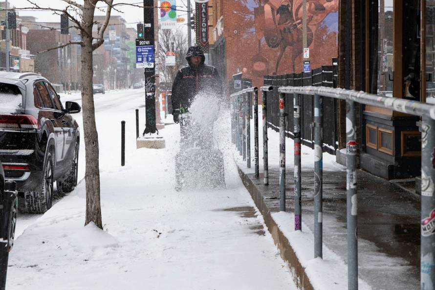 Winter storm expected across central and eastern U.S.