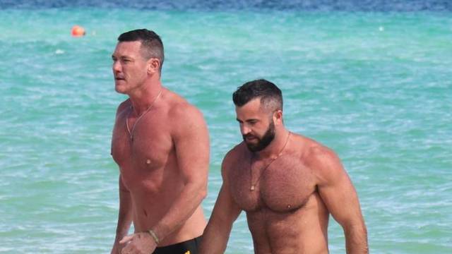 *EXCLUSIVE* Luke Evans hits the beach with his hunky boyfriend Fran Tomas in Miami!