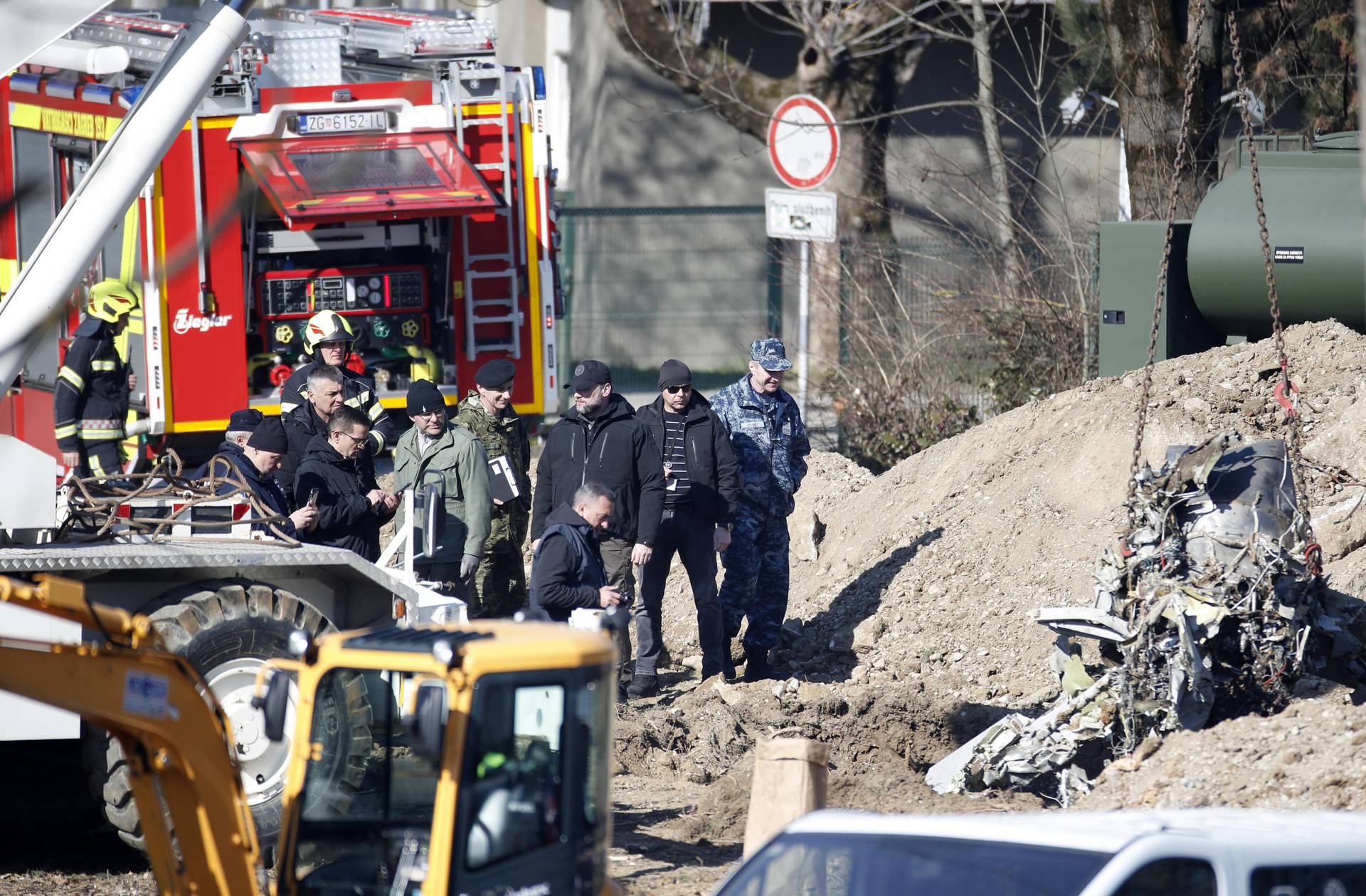 Zagreb: Dio letjelice konačno izvučen