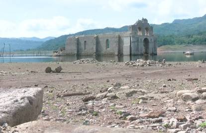 Pravo čudo: Potopljena crkva 'digla' se nakon skoro 50 god
