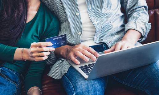 Čak 75% Hrvata odjeću i modne dodatke kupuje preko interneta