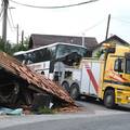 FOTO Detalji nesre&cacute;e u Gornjem Hru&scaron;evcu: Voza&ccaron; busa izgubio je kontrolu, &ccaron;etvero je ozlije&dstrok;enih