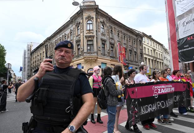 Zagreb: 25. Povorka ponosa LGBTIQ zajednice "Korak po korak, iskorak!"