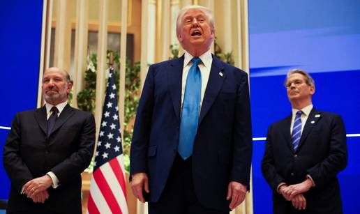 VIDEO Trump najavio sastanak s Putinom: 'Završit ćemo ovo! Pet tisuća mladih gine svaki tjedan'