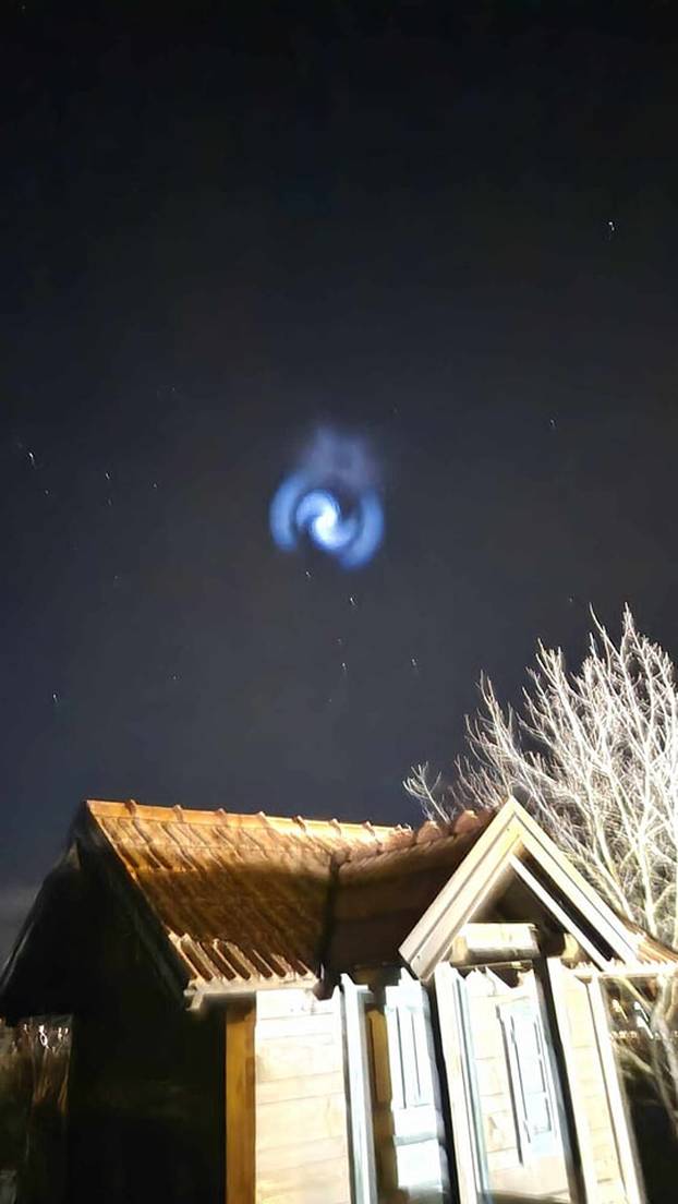 FOTOGALERIJA Wow, kakvi nevjerojatni prizori na nebu! 'Vidjeli smo plavičasto svjetlo'