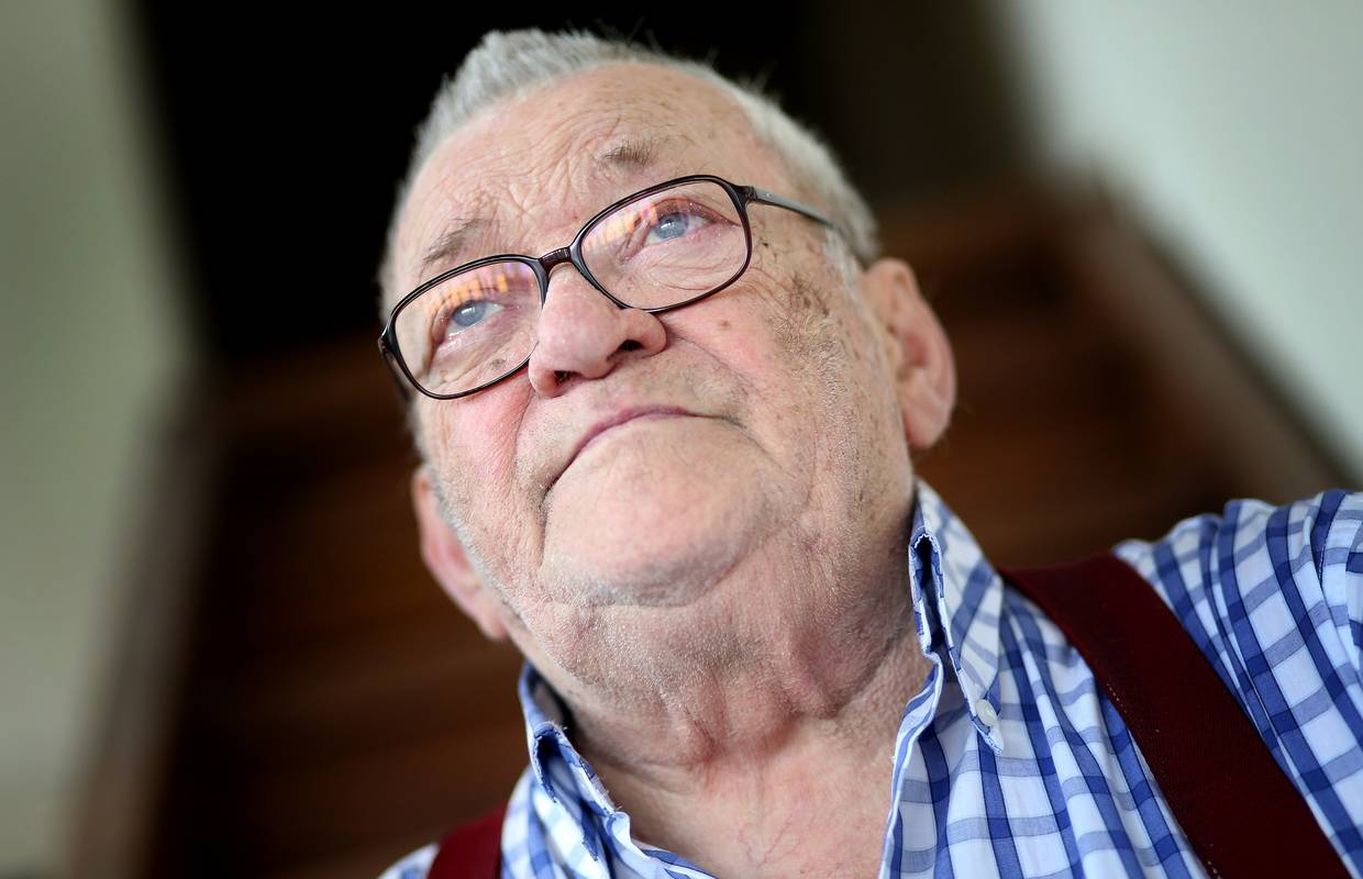 Preminuo kipar Ivan Kožarić
