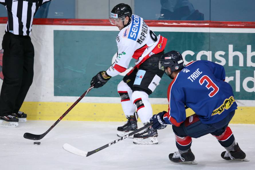 Medvjedi posuđivali igrače na dan utakmice i popili 7 komada