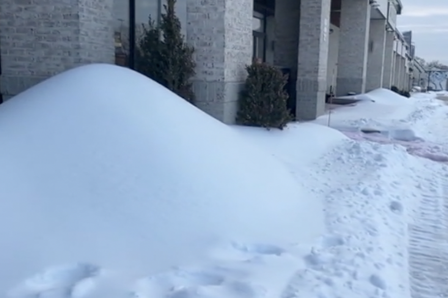 Velik dio SAD-a zatrpan snijegom nakon velike zimske oluje