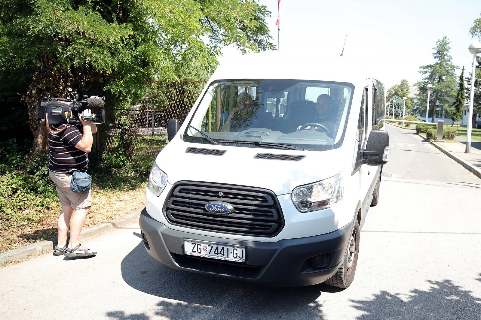 Zagreb: Dolazak osumnjiÄenih u velikoj policijskoj akciji na ispitivanje u Oranice