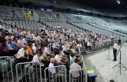 15.000 ljudi na međunarodnom kongresu Jehovinih svjedoka