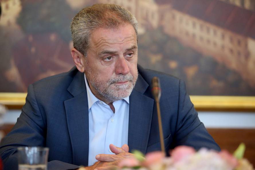 Bandić Stankoviću: 'Što mislite tko je ljepši od nas dvojice...?'