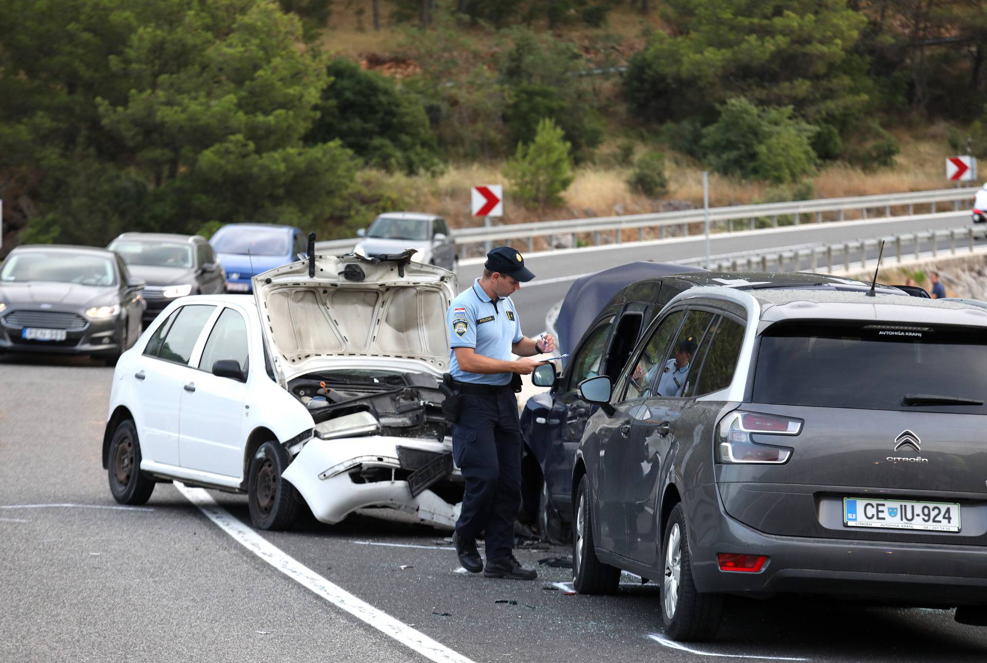 Sudarila se tri automobila kod Šibenika: Ozlijeđeno troje ljudi