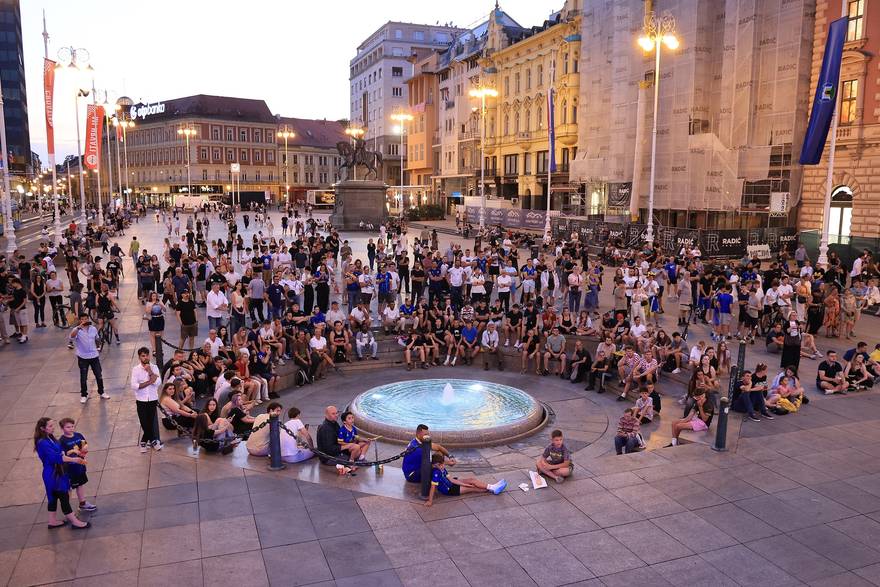 Zagreb: Praćenje utakmice između BiH i Švicarske