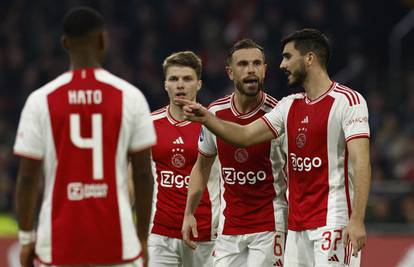 VIDEO Ajax opet kiksao, Šutalo u 95. zaboravio čuvati igrača