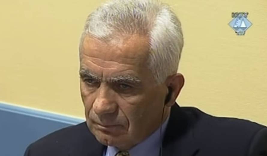 'Raznijeli su vrata, Krajišnik je bio u pidžami, držao Colt 45, a prepoznali su ga po obrvama'