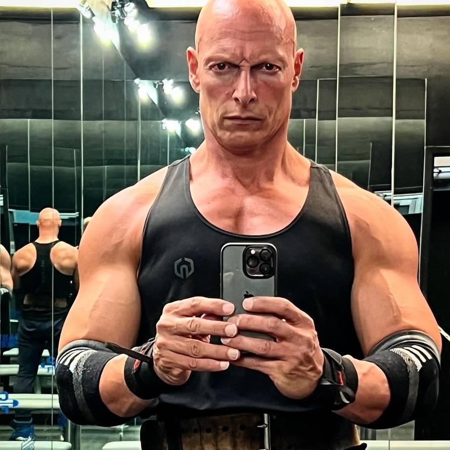 Glumac iz Igre prijestolja uhićen i optužen za seksualni prijestup nad maloljetnom osobom