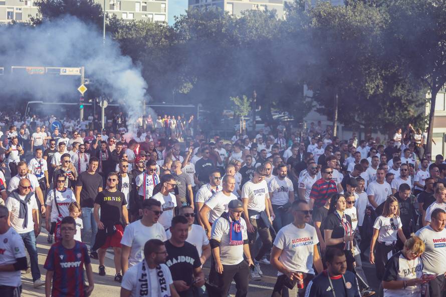Split: Korteo Torcide prema stadionu Poljud