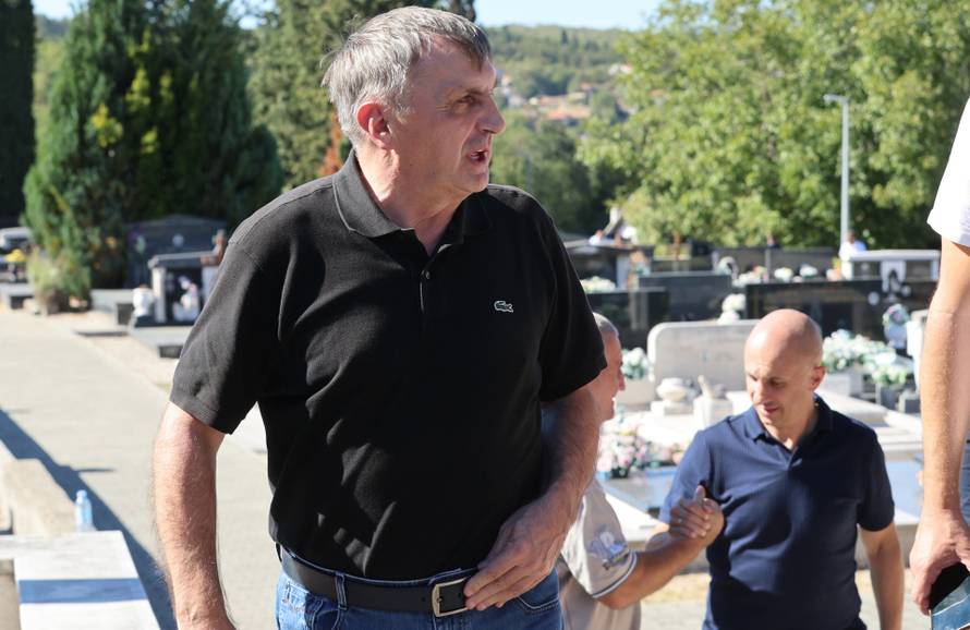 Zmijavci: Posljednji ispraćaj Ivana Gudelja