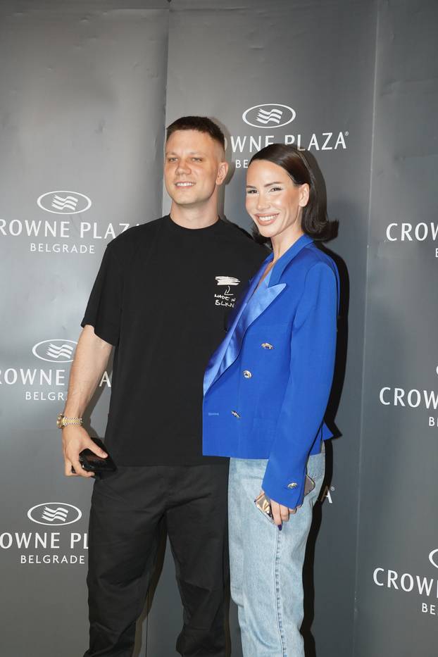 Beograd: Poznati na promociji Devitovog novog albuma "Plava krv"