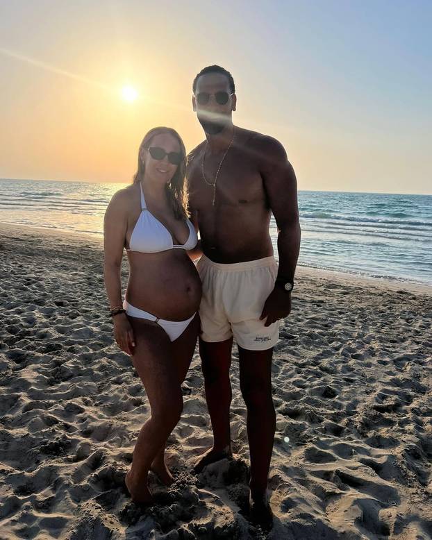 FOTO Trening, kile, mišići, žile: Ovi nogometaši objesili su svoje kopačke o klin i primili se utega