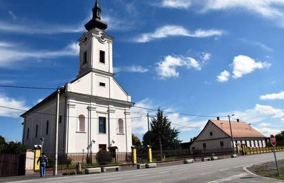 U Orioliku i Sotinu lopov ukrao oluke s vjerskih objekata