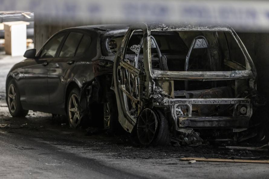 Pozar na auomobilu u Splitu