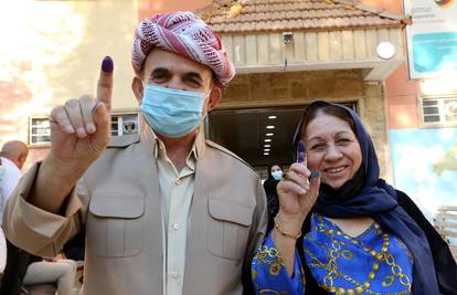 Iračani nakona protuvladinih prosvjeda izlaze na birališta