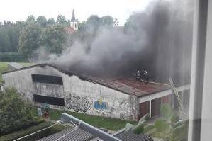 Gorjele garaže u Velikoj Gorici: Zapalio je karton na vratima...
