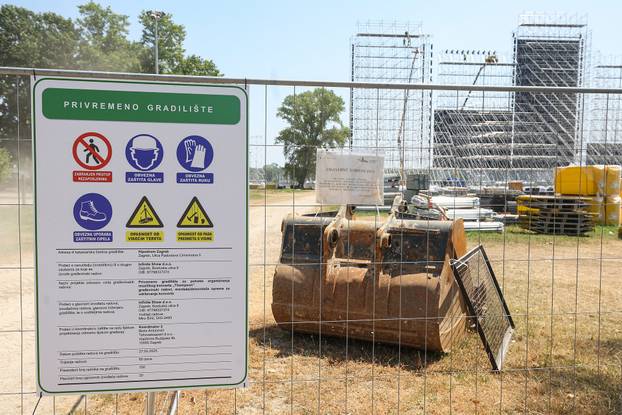 Zagreb: Radovi na izgradnji pozornice za koncert Marka Perkovića Thompsona