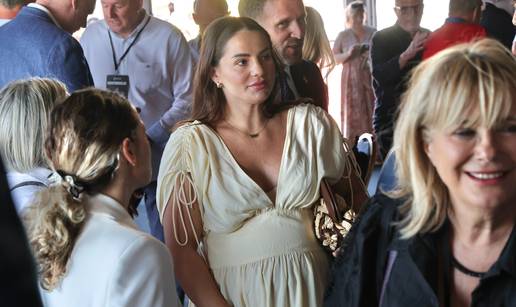 FOTO Trudna Barbara Mati&cacute; blistala na konferenciji u Splitu uz Blanku i sestre Zaninovi&cacute;