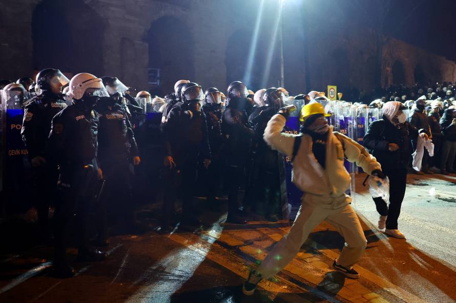 Protests against detention of Istanbul Mayor Ekrem Imamoglu