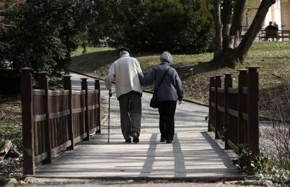 Umirovljenici će moći zadržati svoju mirovinu i naslijediti 27 posto mirovine svog supružnika