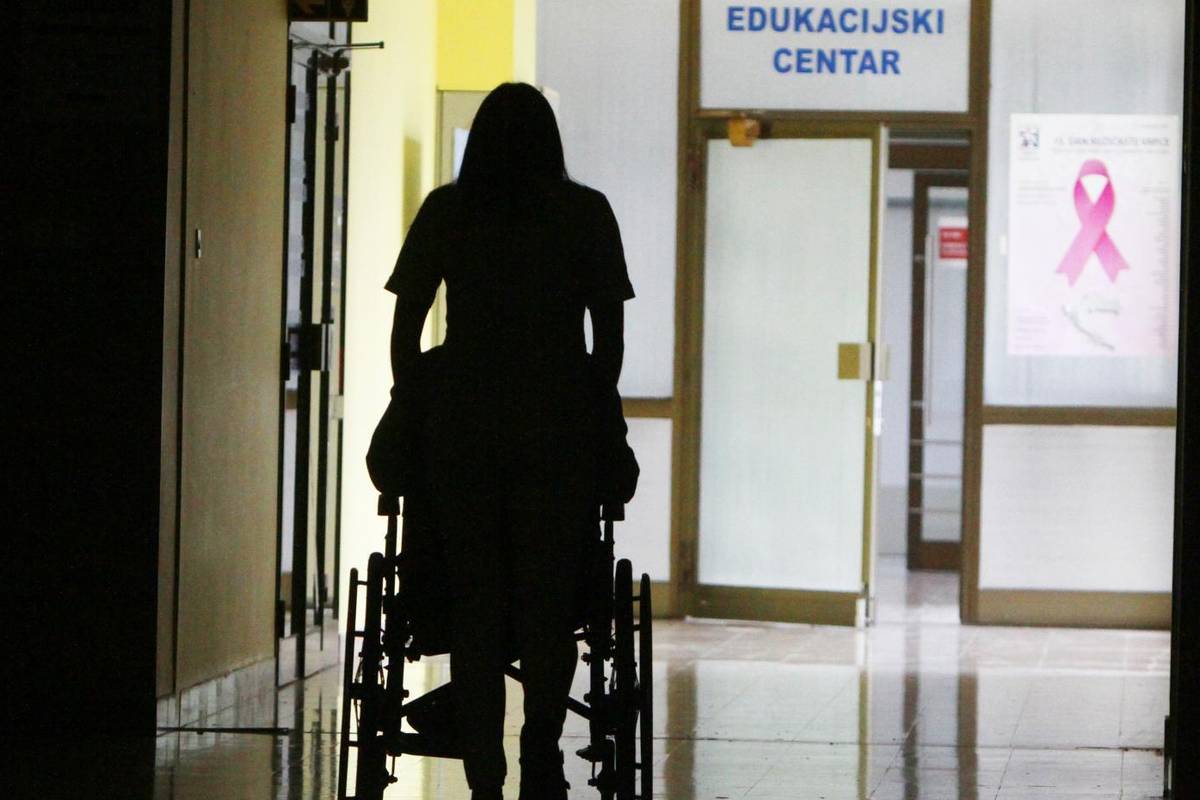 HUPUZ traži da se onkološkim pacijentima na uputnicu omogući pregled kod privatnika