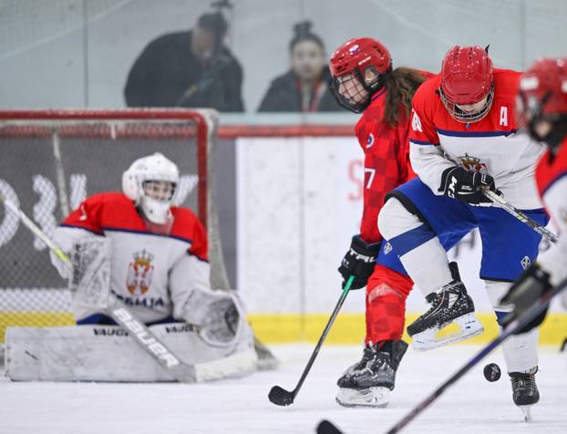 Zagreb:  Susret Hrvatske i Srbije na Svjetskom prvenstvu u hokeju za žene divizije III