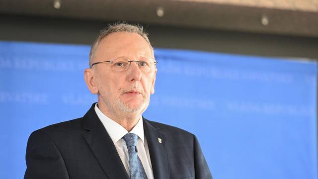 Zagreb: Davor Božinović nakon sjednice Vlade dao izjavu za medije