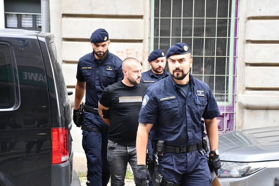 Policija u Sl. Brodu i dalje je na nogama! Još uvijek nema oružja s kojim je ubijen Zoran Grgić...