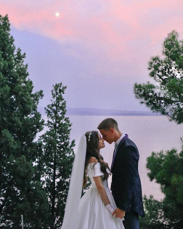 FOTO 'Vatreni' nosi njenu fotku na svakoj utakmici. Prohodali su kao tinejdžeri i isti dan slave