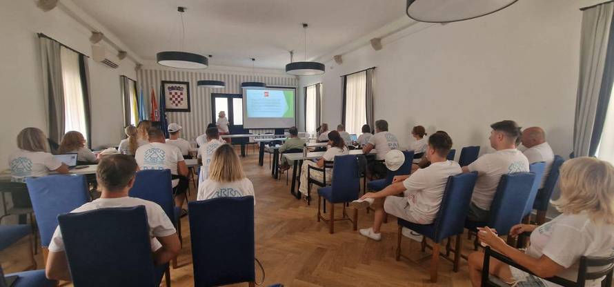 Riječko Veleučilište PAR slavi 18 godina rada i dijeli 18 stipendija za nove studente