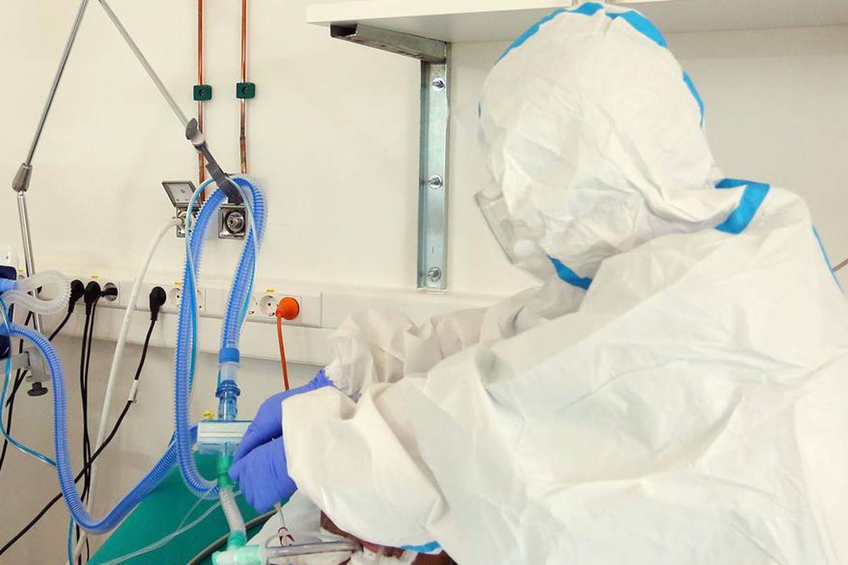 Najmlađi korona pacijenti u Srbiji: Tek rođena beba i dječak (4) završili na respiratoru
