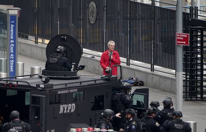 Opsadno stanje pred zgradom UN-a u New Yorku: Policija opkolila naoružanog muškarca