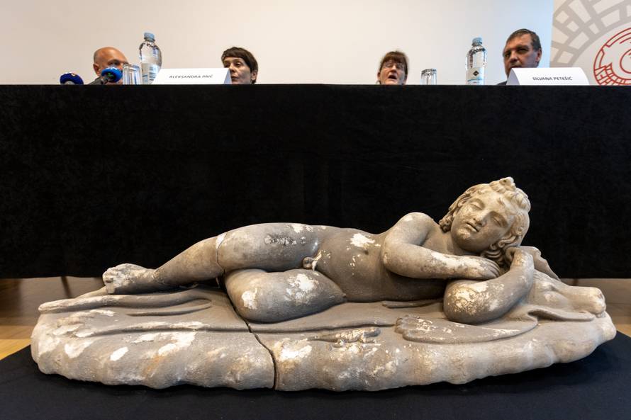 Pula: Predstavljen nedavno poronađen "Usnuli Kupid"